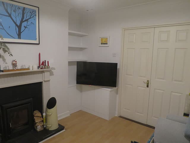 Built-in corner unit and TV